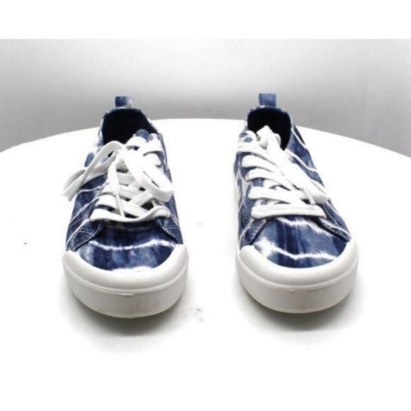 Women s Festival Lace-up Sneakers - Picture 2 of 8